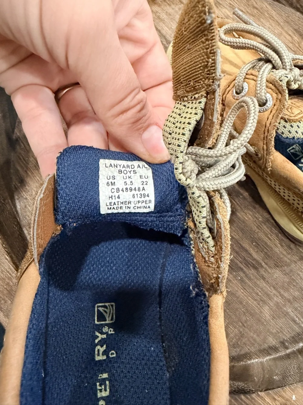 Sperry Kids Tan/Brown Landyard AC Boat Shoes 6c